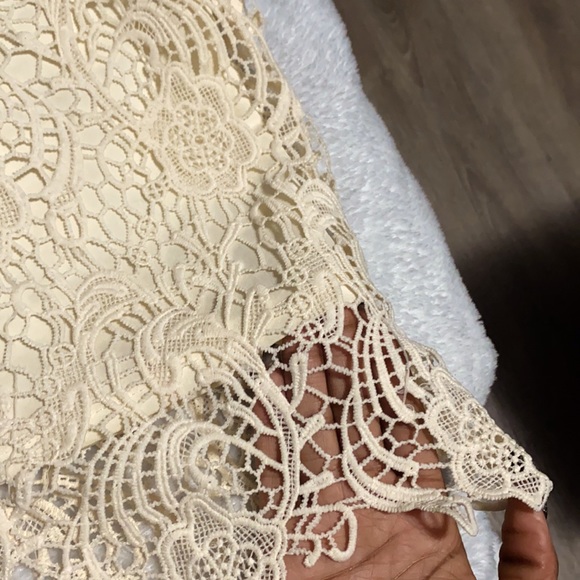 Lace Mini Skirt - Picture 2 of 3